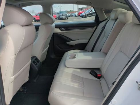 Used 2018 Honda Accord EX-L image 21