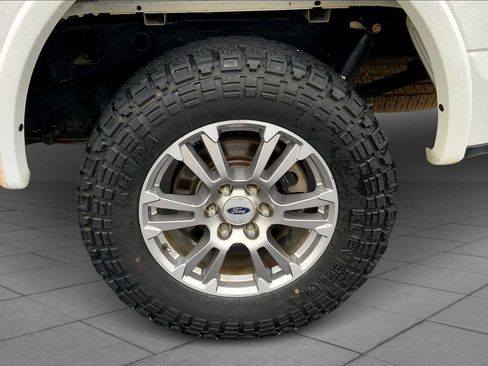 Used 2018 Ford F150 Lariat AWD/4WD image 10