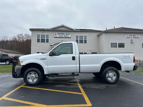Used 2005 Ford F250 4x4 Regular Cab Super Duty image 1