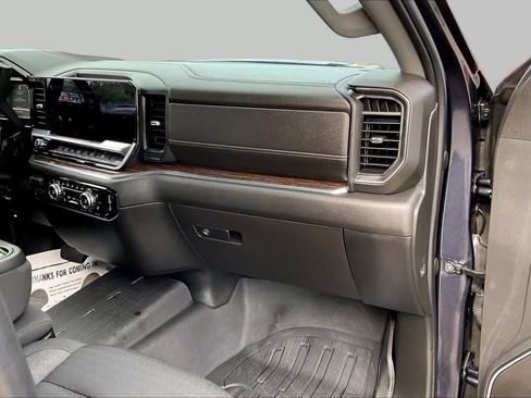 Used 2023 GMC Sierra 1500 Elevation AWD/4WD image 17