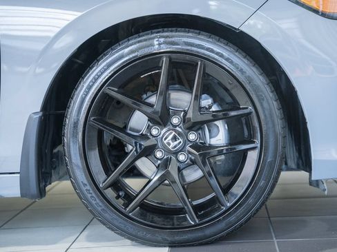 Used 2025 Honda Civic Sport image 14