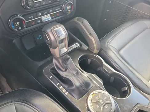 Used 2023 Ford Bronco Everglades image 29