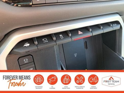 Used 2025 Toyota Tundra Platinum AWD/4WD image 19