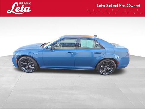 Used 2022 Chrysler 300 Touring L image 5