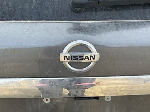 Used 2017 Nissan Pathfinder SV w/ Trailer Tow Package image 9