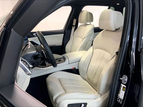 Certified 2025 BMW X5 xDrive40i w/ M Sport Package image 7