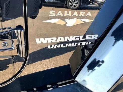 Used 2015 Jeep Wrangler Unlimited Sahara w/ Max Tow Package image 20