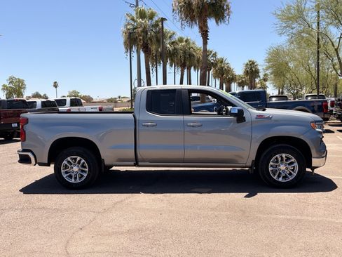 Used 2023 Chevrolet Silverado 1500 LT w/ Z71 Off-Road Package AWD/4WD image 6