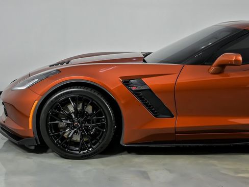 Used 2016 Chevrolet Corvette Z06 w/ 3LZ Preferred Equipment Group RWD image 7