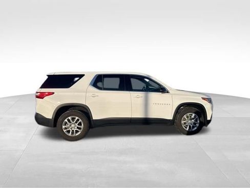 Used 2021 Chevrolet Traverse LS image 7