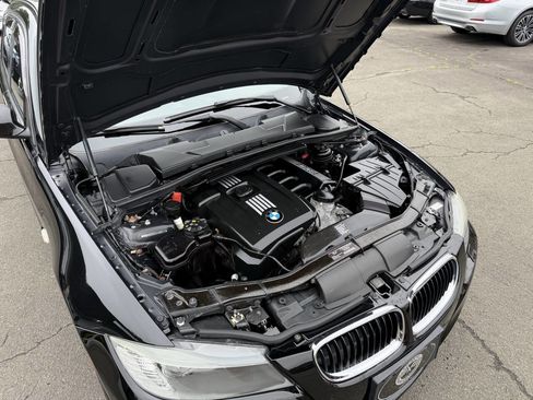 Used 2012 BMW 328i xDrive Wagon AWD/4WD image 26