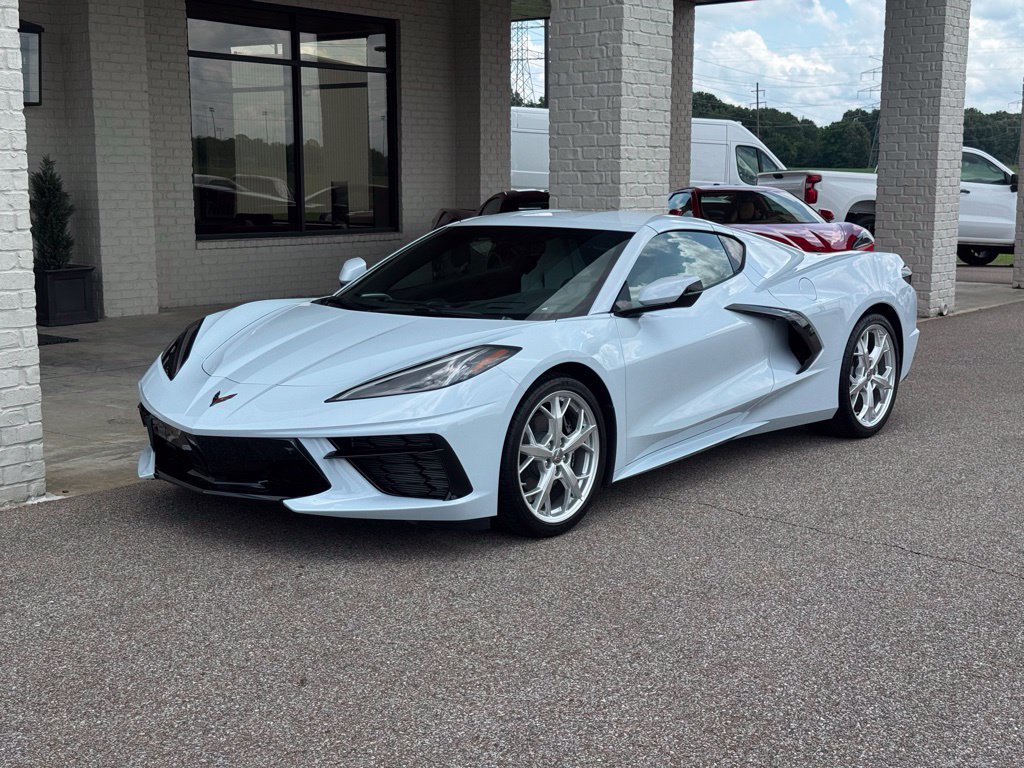 Used 2022 Chevrolet Corvette Stingray Preferred Cpe w/ Battery Protection Package RWD image 3