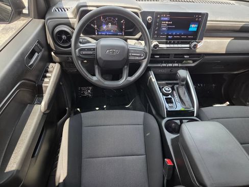 Certified 2023 Chevrolet Colorado Trail Boss w/ Technology Package AWD/4WD image 8