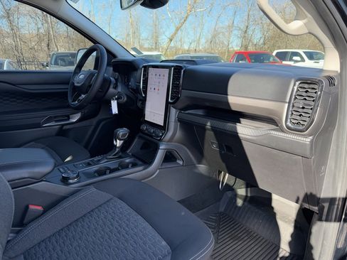 Used 2024 Ford Ranger XLT image 36