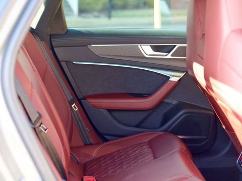 Used 2022 Audi S6 Premium Plus image 46