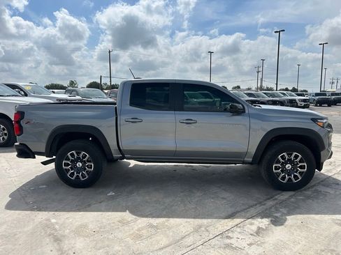Used 2024 Chevrolet Colorado Z71 w/ Z71 Convenience Package 2 AWD/4WD image 4