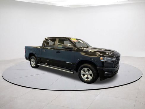 Certified 2025 RAM 1500 Big Horn AWD/4WD image 9