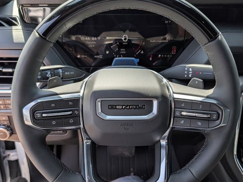 New 2026 GMC Yukon Denali w/ Advanced Technology Package AWD/4WD image 15
