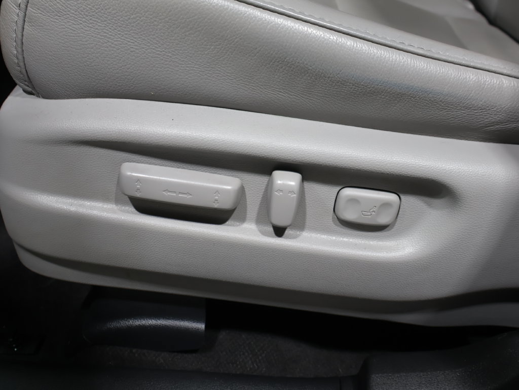 Used 2023 Honda Passport EX-L image 12