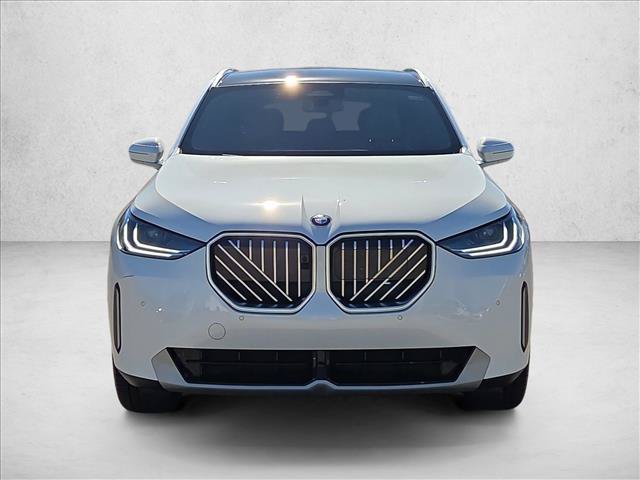 Used 2025 BMW X3 xDrive30i w/ Premium Package AWD/4WD image 2