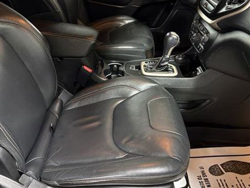 Used 2015 Jeep Cherokee Limited w/ Trailer Tow Group image 10