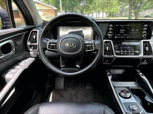 Used 2021 Kia Sorento EX FWD image 8