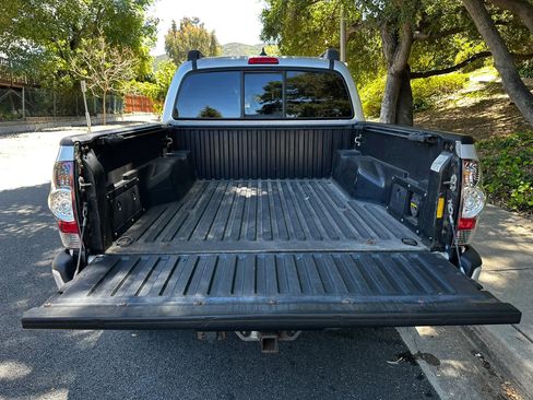 Used 2013 Toyota Tacoma PreRunner w/ TRD Sport Pkg RWD image 6