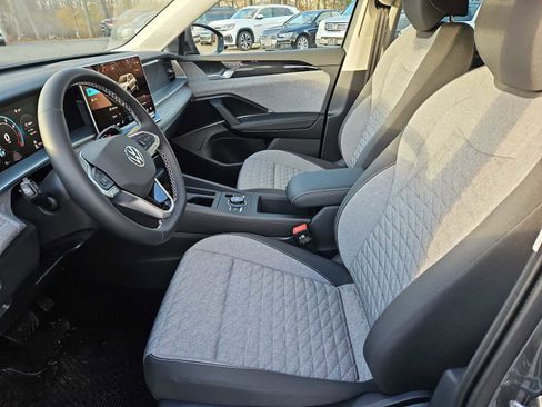 New 2026 Volkswagen Tiguan S image 7