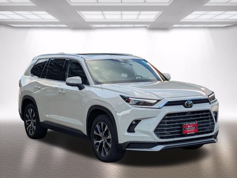 Certified 2024 Toyota Grand Highlander AWD Hybrid image 1