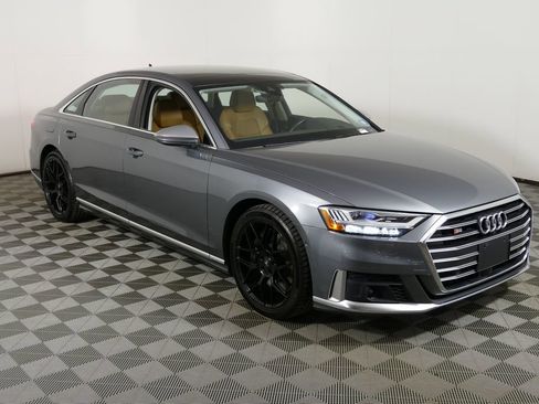 Used 2020 Audi S8 L w/ S8 Executive Package AWD/4WD image 1