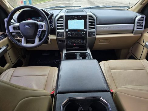 Used 2017 Ford F250 Lariat w/ Chrome Package image 52