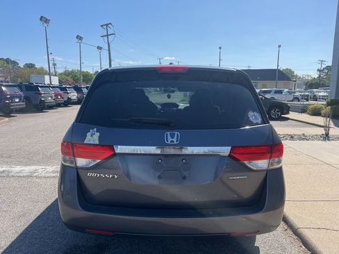 Used 2016 Honda Odyssey SE image 5