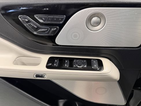 Used 2025 Lincoln Aviator Reserve w/ Equipment Group 201A image 18