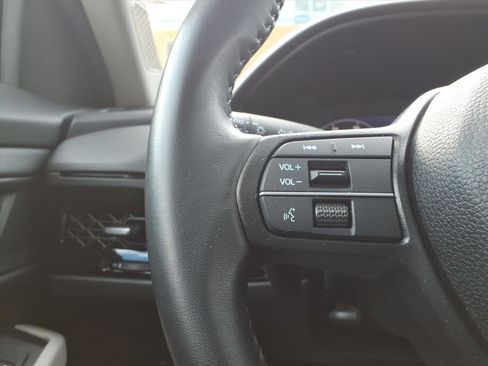 Certified 2024 Honda Accord EX-L image 31