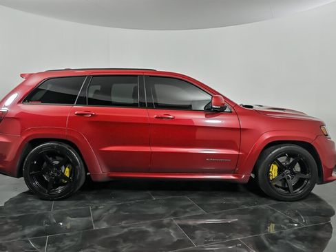Used 2018 Jeep Grand Cherokee Trackhawk AWD/4WD image 10