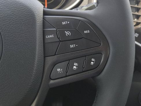Used 2022 Jeep Cherokee Trailhawk w/ Sound & Nav Group AWD/4WD image 23