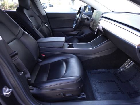 Used 2018 Tesla Model 3 Long Range image 29