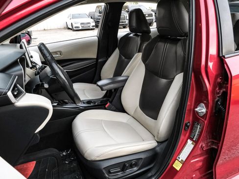 Used 2020 Toyota Corolla XLE image 35