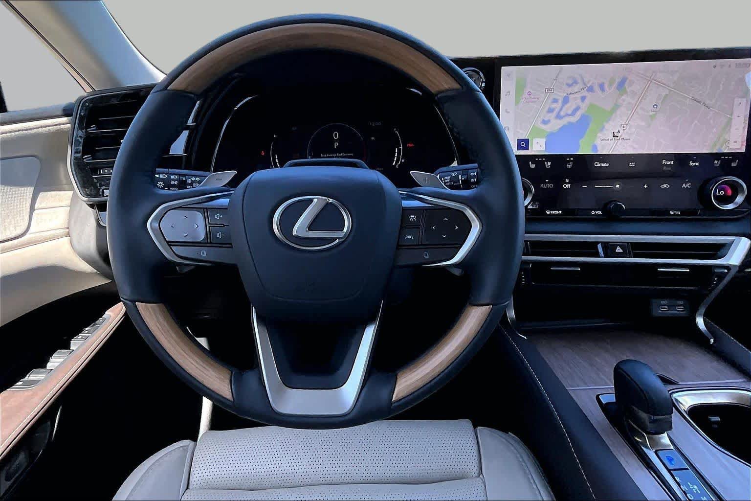 Used 2024 Lexus RX 350 FWD w/ Convenience Package image 6