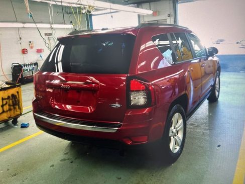 Used 2015 Jeep Compass High Altitude image 6