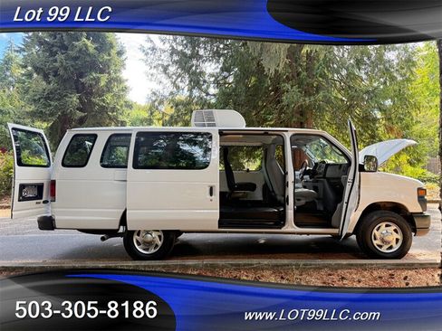 Used 2009 Ford E-350 and Econoline 350 Extended Super Duty RWD image 22