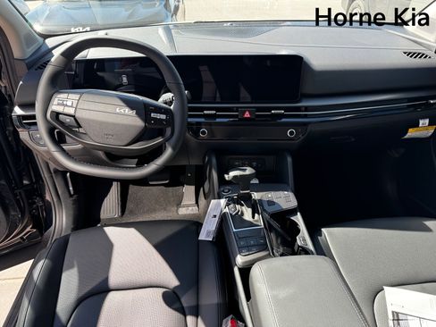 New 2026 Kia Sportage EX w/ EX Panorama Roof Package FWD image 12