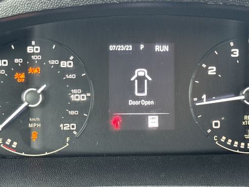 Used 2023 RAM ProMaster 2500 FWD image 21