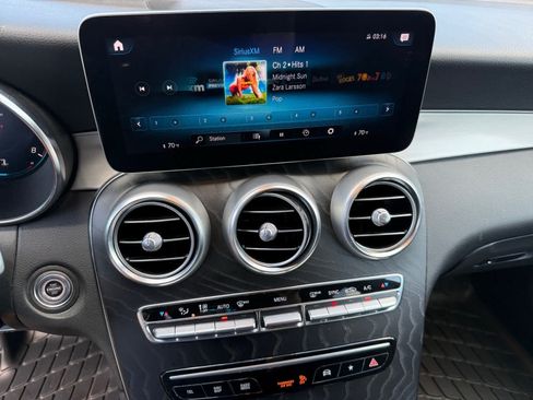 Certified 2022 Mercedes-Benz GLC 300 image 18