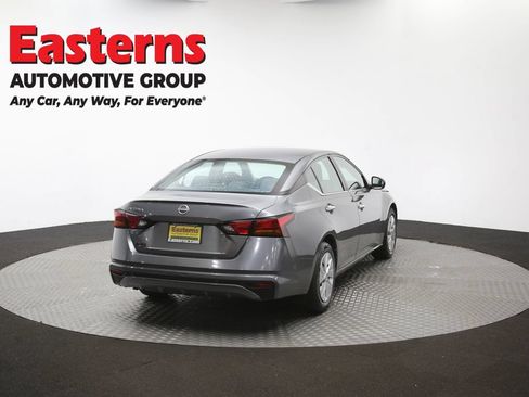 Used 2023 Nissan Altima 2.5 S FWD image 38