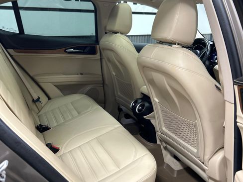 Used 2019 Alfa Romeo Stelvio Ti Lusso w/ Quick Order Package 22X Lusso image 12