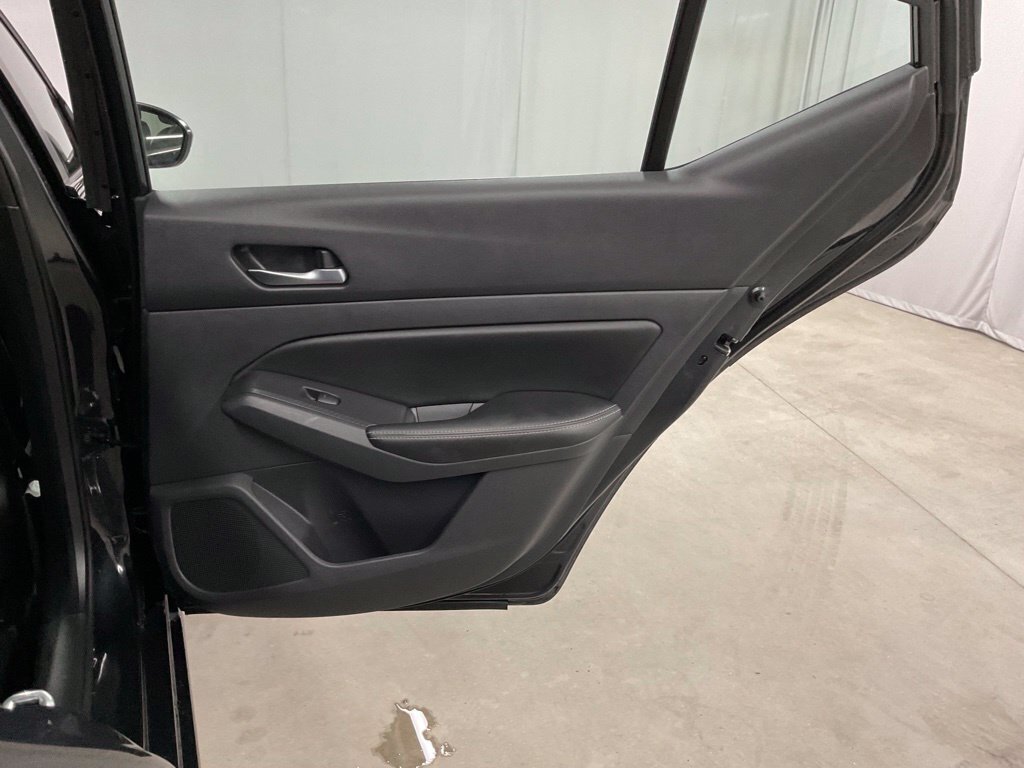 Used 2022 Nissan Altima 2.5 SV FWD image 35