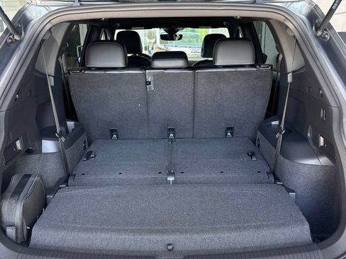 Certified 2023 Volkswagen Tiguan SE R-Line FWD image 14