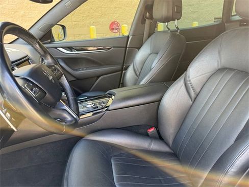 Used 2018 Maserati Levante S image 25