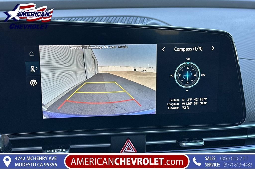 Used 2025 Hyundai Elantra SEL FWD image 27